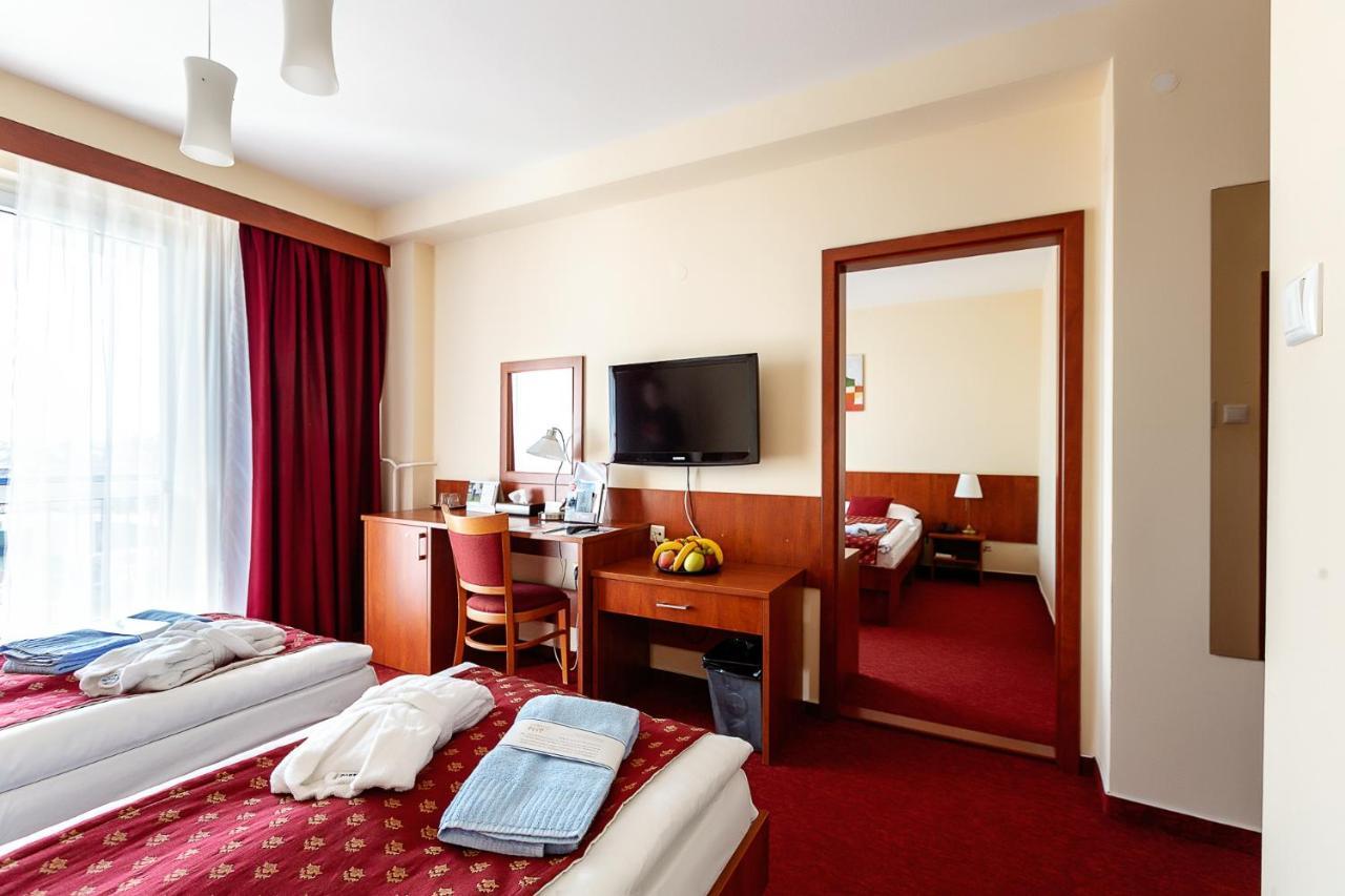 Hotel Senec Aqua Resort - Family Friendly Экстерьер фото